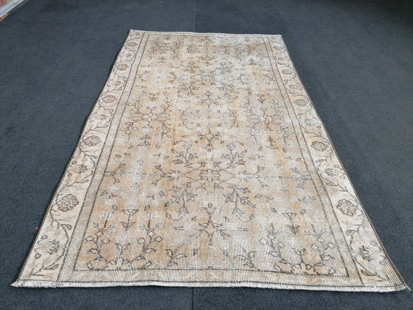 3.6 x 5.10 Muted distressed vintage rug turkish rug, muted rug oushak rug floral rug oriental rug antique rug