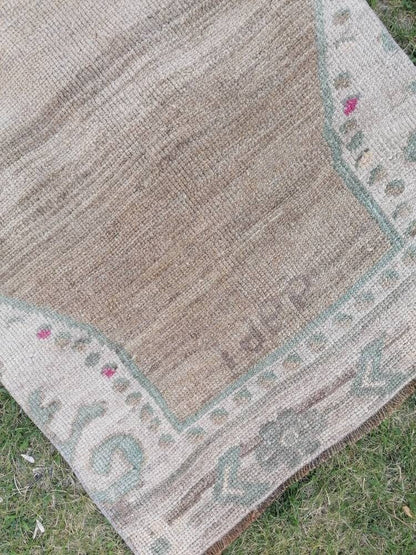 Oushak runner rug, vintage oushak runner 2.7 x 11 natural hand made wool runner,