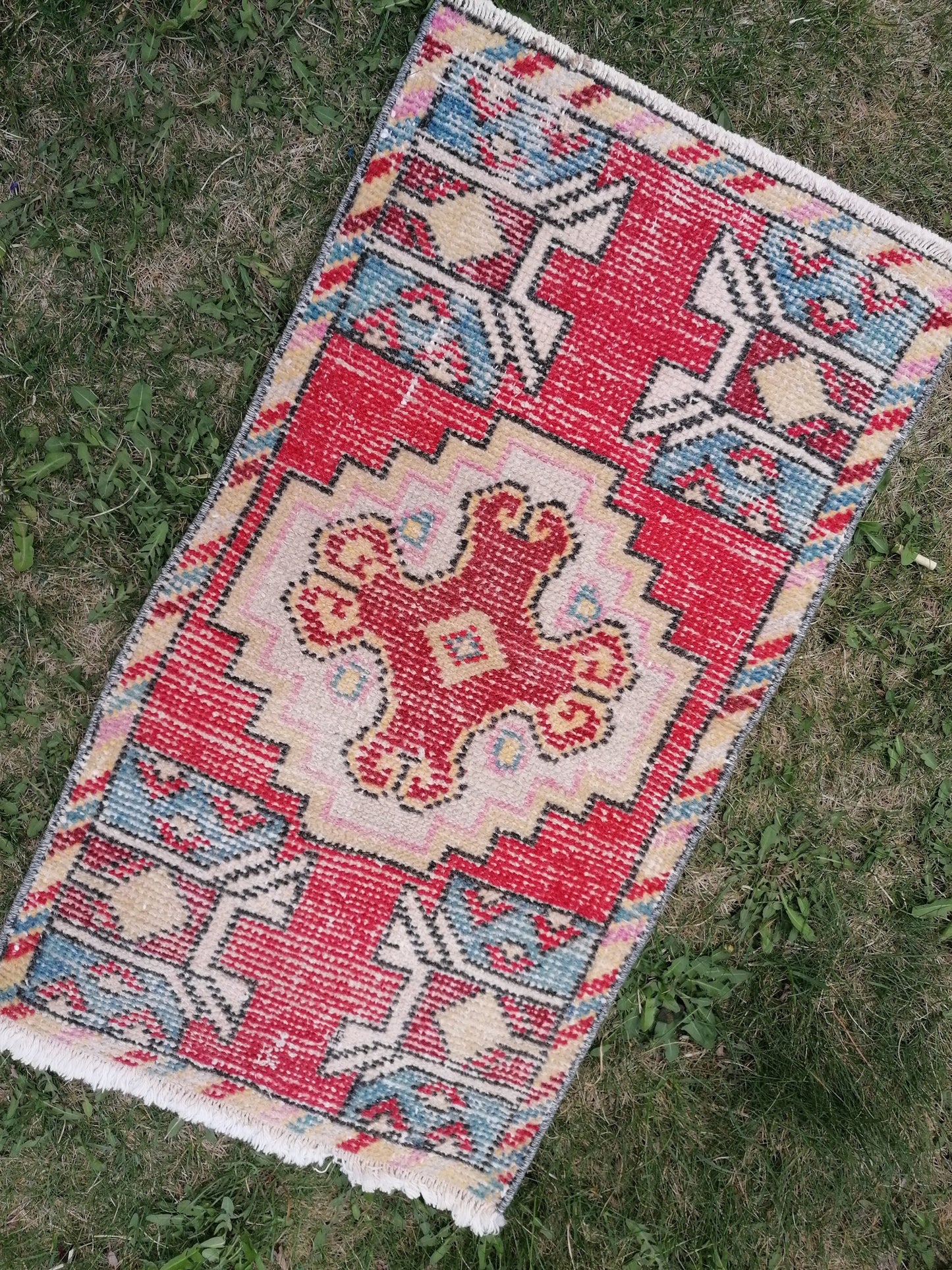 1.7 x 2.10 Vintage turkish rug, small oushak vintage rug, vintage rug,kitchen rug,