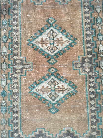 2.6 x 4.8 handmade area rug, vintage turkish rug,