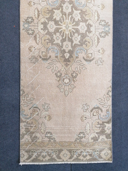 2.8 x 10.5 oushak runner rug , turkish runner rug, vintage turkish runner rug,