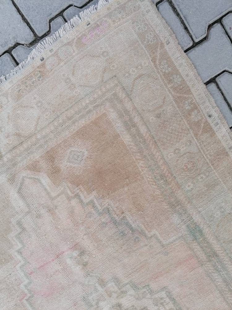 4.5 x 6 feet faded vintage turkish rug, oushak kitchen area wool rug, living room floor rug, handmade