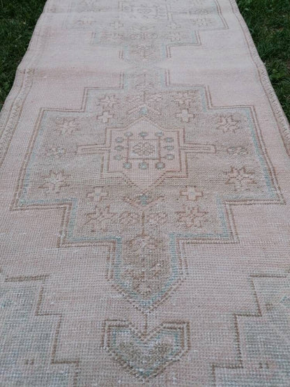 2.7 x 8.4 Muted hallway wool runner rug  handmade runner  vintage oushak runner, turkish runner rug
