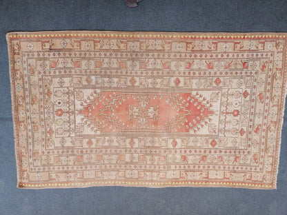 Turkish rug 4.5 x 7.8 distressed vintage rug, oushak handmade wool rug, old turkish rug