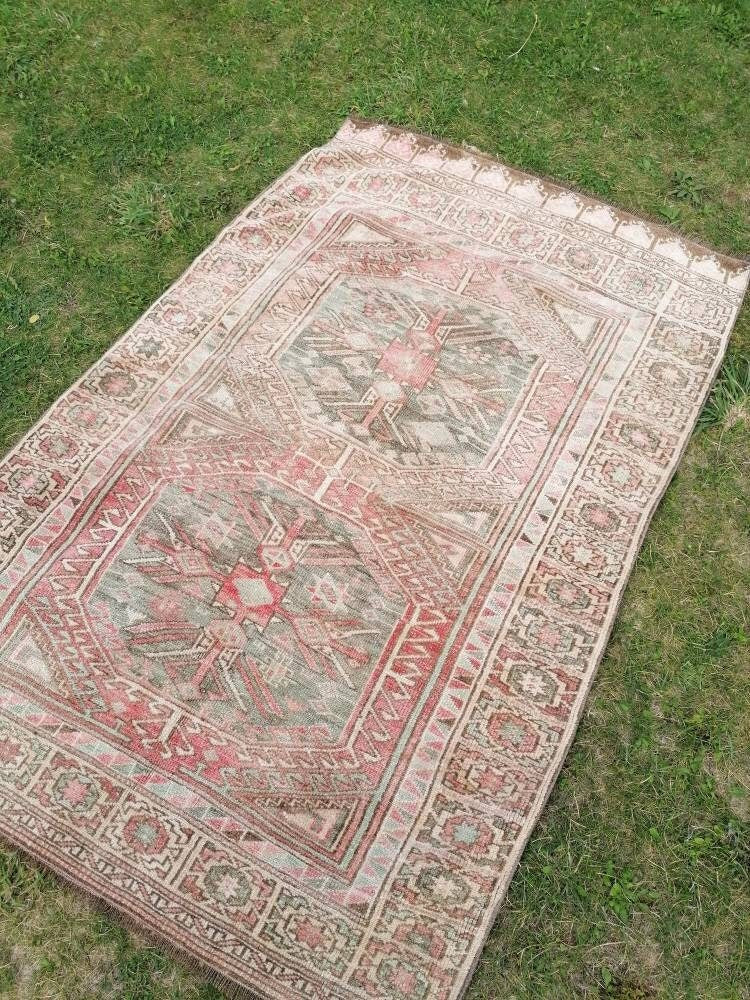 3.10 x 5.8 Vintage handmade wool rug turkish bedroom rug  oushak rug, Hand-knotted rug, living room rug