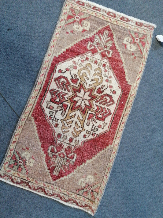 Small turkish rug, vintage rug, vintage oushak rug, unique hand made rug kitchen rug bohemian rug traditional turkish decor 2'10"x 1'5" feet
