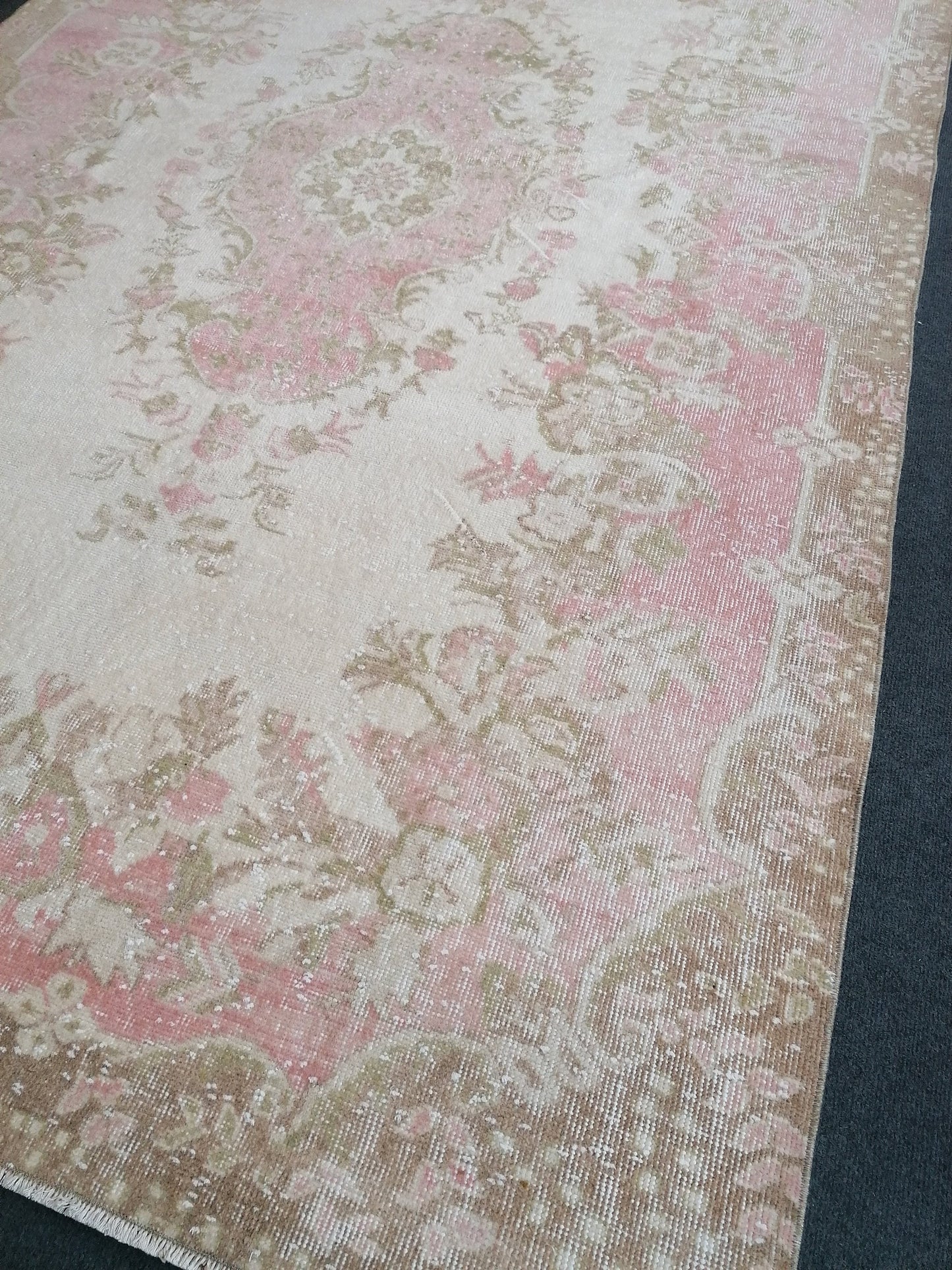 5.6 x 9.4 Large turkısh vıntage rug vıntage oushak rug,