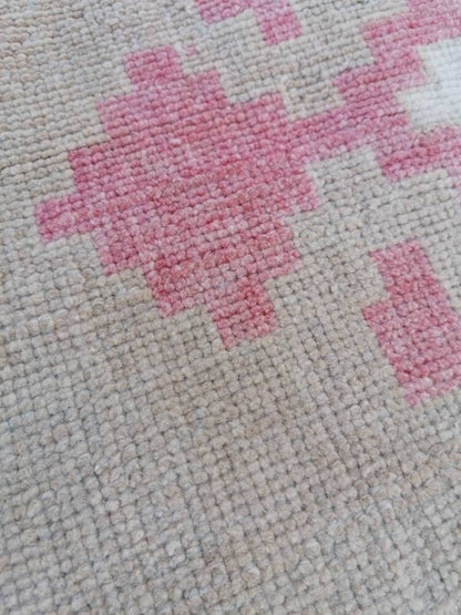 Vintage oushak rug, turkish rug 4.7 x 8 pastel vintage rug, handmade wool runner,