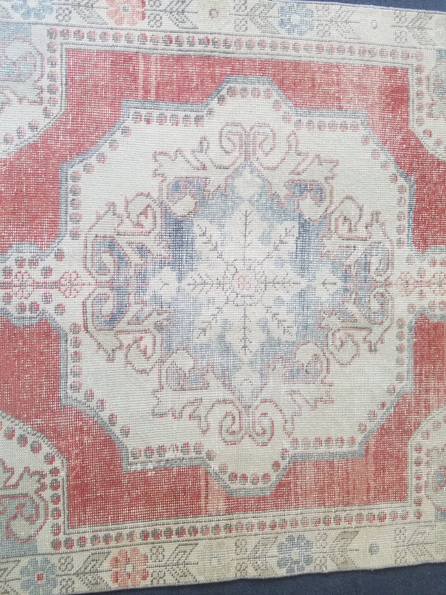 55 x 83 inchesTurkish rug, vintage rug, oushak rug, kitchen rug, bohemian rug, traditional