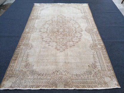 5.9 x 8.8 Oushak turkish rug, vintage turkish rug, oushak vintage rug, vintage rug,