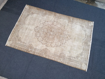 5.9 x 8.8 Oushak turkish rug, vintage turkish rug, oushak vintage rug, vintage rug,