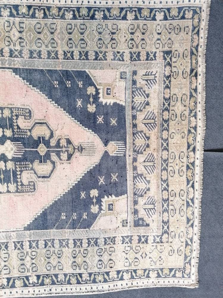 4 x 7.10 Oushak turkish wool rug  turkish handmade rug, vintage rug,kitchen rug, living room rug,