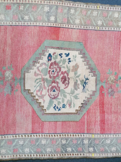 Turkish rug 5.2 x 8.6 vintage large rug, oushak hand made wool rug, living room rug,