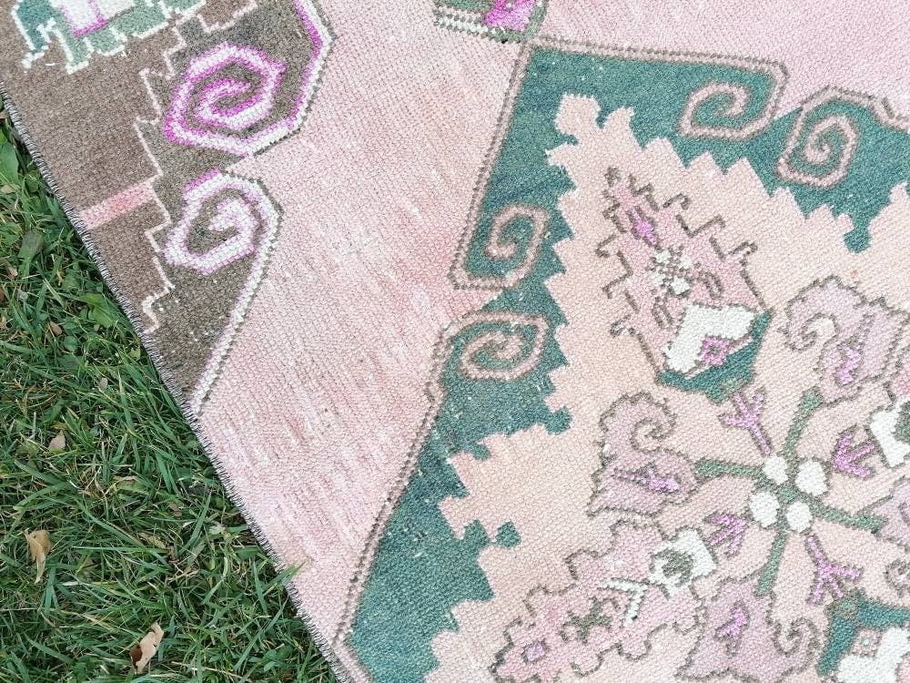 2.3 x 8.6 Vintage rug, runner wool rug  hallway handmade runner, distressed kitchen runner rug