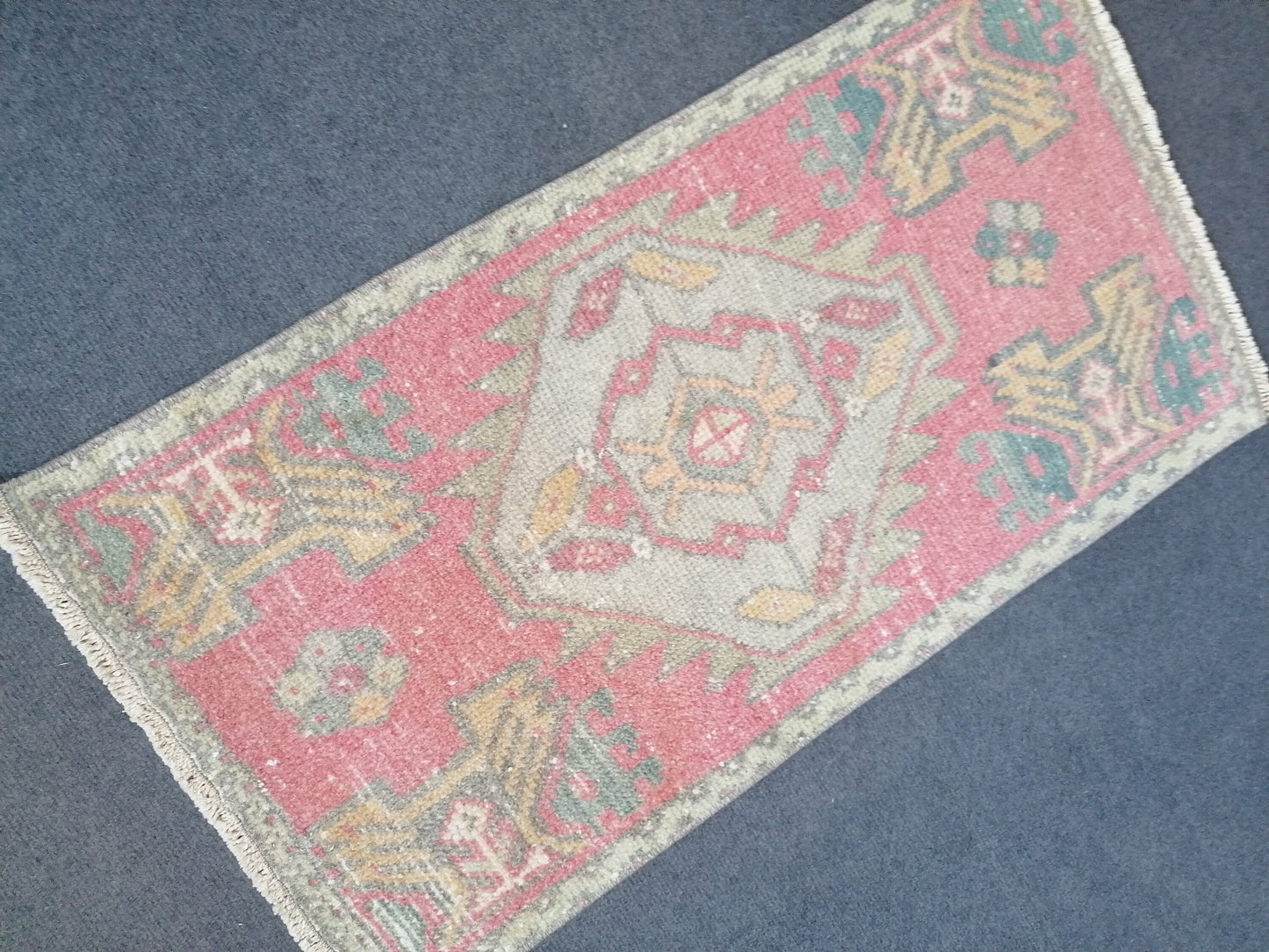 Turkish small rug, anatolian Vintage rug, handmade rug,wool rug 3x1'7 feet