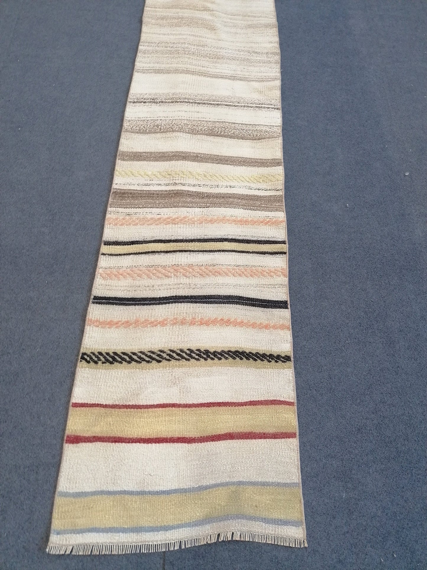 Vintage rug , flat woven kilim rug with embroidery rug, oriental carpet, vintage kilim rug wool carpet rug, flat pile rug 1.9 x 7 feet