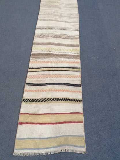 Vintage rug , flat woven kilim rug with embroidery rug, oriental carpet, vintage kilim rug wool carpet rug, flat pile rug 1.9 x 7 feet