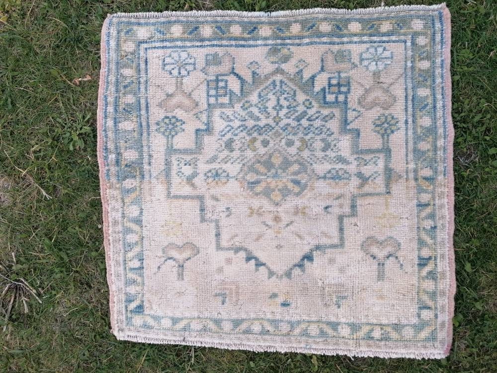Oushak wool rug, turkish small rug vintage rug unique hand made rug kitchen rug bohemian rug 1.10 x 1.10 feet