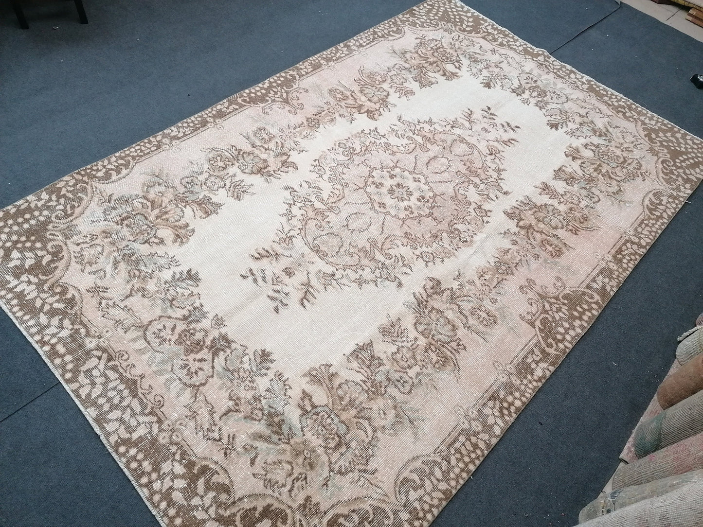 5.10 x 9.5 Muted oushak rug, large turkish oushak rug, pastel vintage rug,