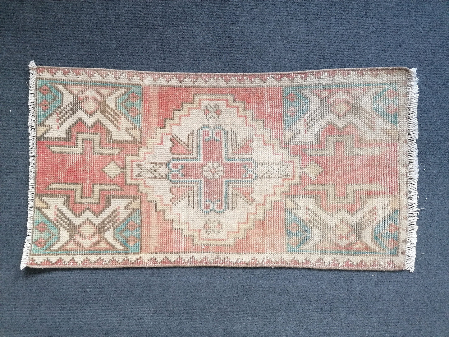 1.6 x 2.10 Oushak turkish small  rug,turkish rug,oushak rug,vintage rug,kitchen rug,vintage oushak rug,