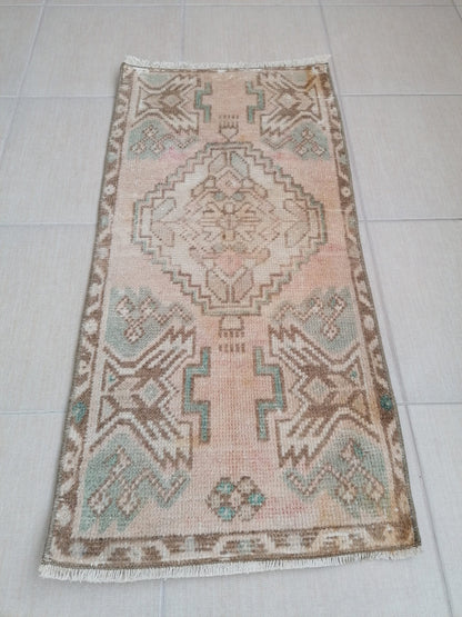 Turkish rug, vintage small rug, hand made rug,wool rug 3 x 1.6 feet