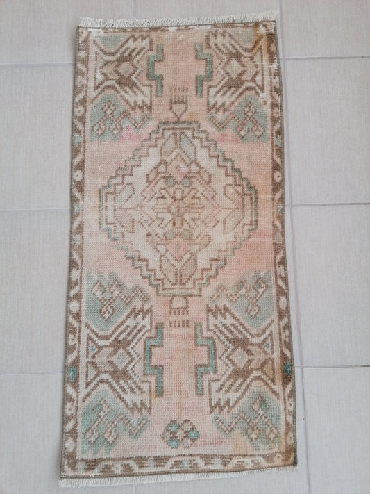 Turkish rug, vintage small rug, hand made rug,wool rug 3 x 1.6 feet