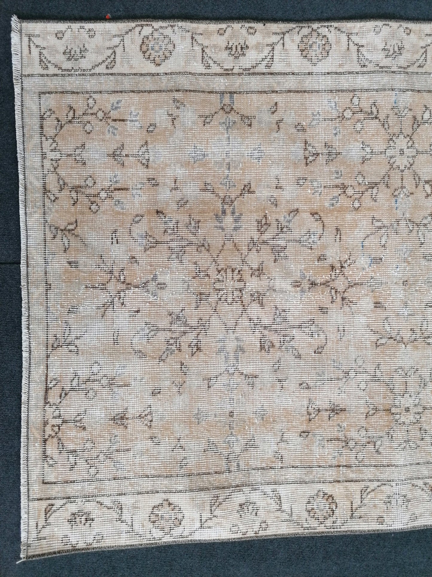 3.6 x 5.10 Muted distressed vintage rug turkish rug, muted rug oushak rug floral rug oriental rug antique rug