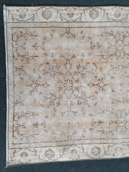 3.6 x 5.10 Muted distressed vintage rug turkish rug, muted rug oushak rug floral rug oriental rug antique rug