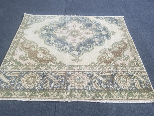 Turkish rug vintage rug vintage oushak rug unique hand made rug kitchen rug bohemian rug traditional turkish decor 3'2x2'8 feet