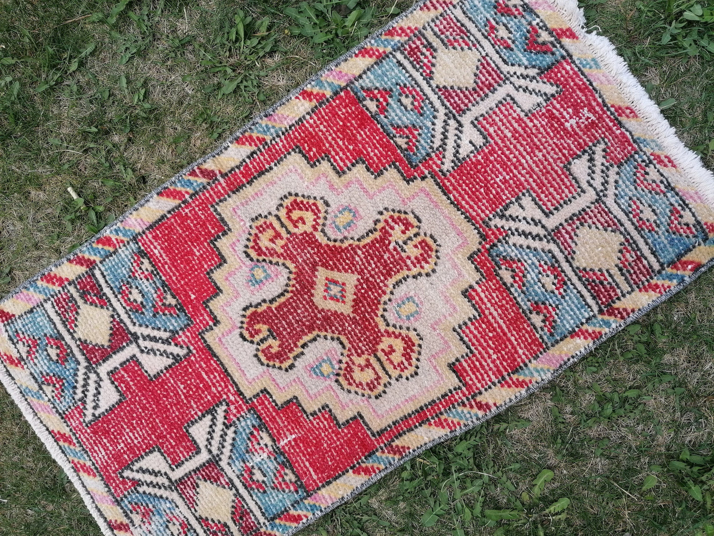1.7 x 2.10 Vintage turkish rug, small oushak vintage rug, vintage rug,kitchen rug,