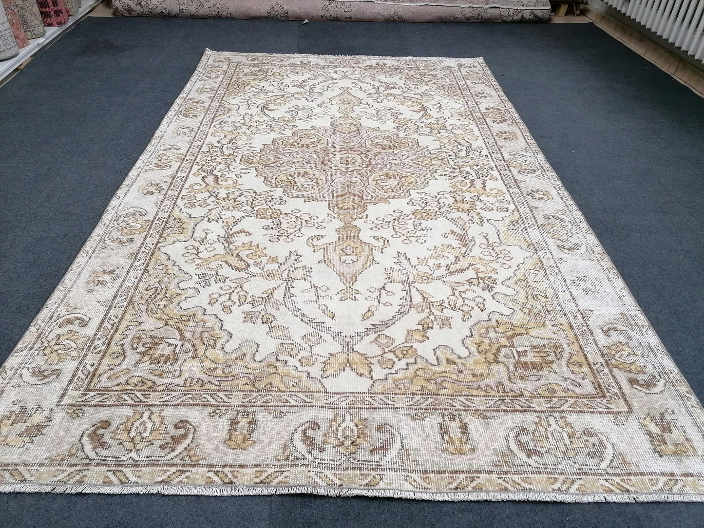 Neutral oushak wool rug 5.2 x 8.4 muted handmade rug, oushak rug, rustic rug, turkish rug,