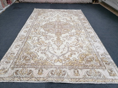 Neutral oushak wool rug 5.2 x 8.4 muted handmade rug, oushak rug, rustic rug, turkish rug,
