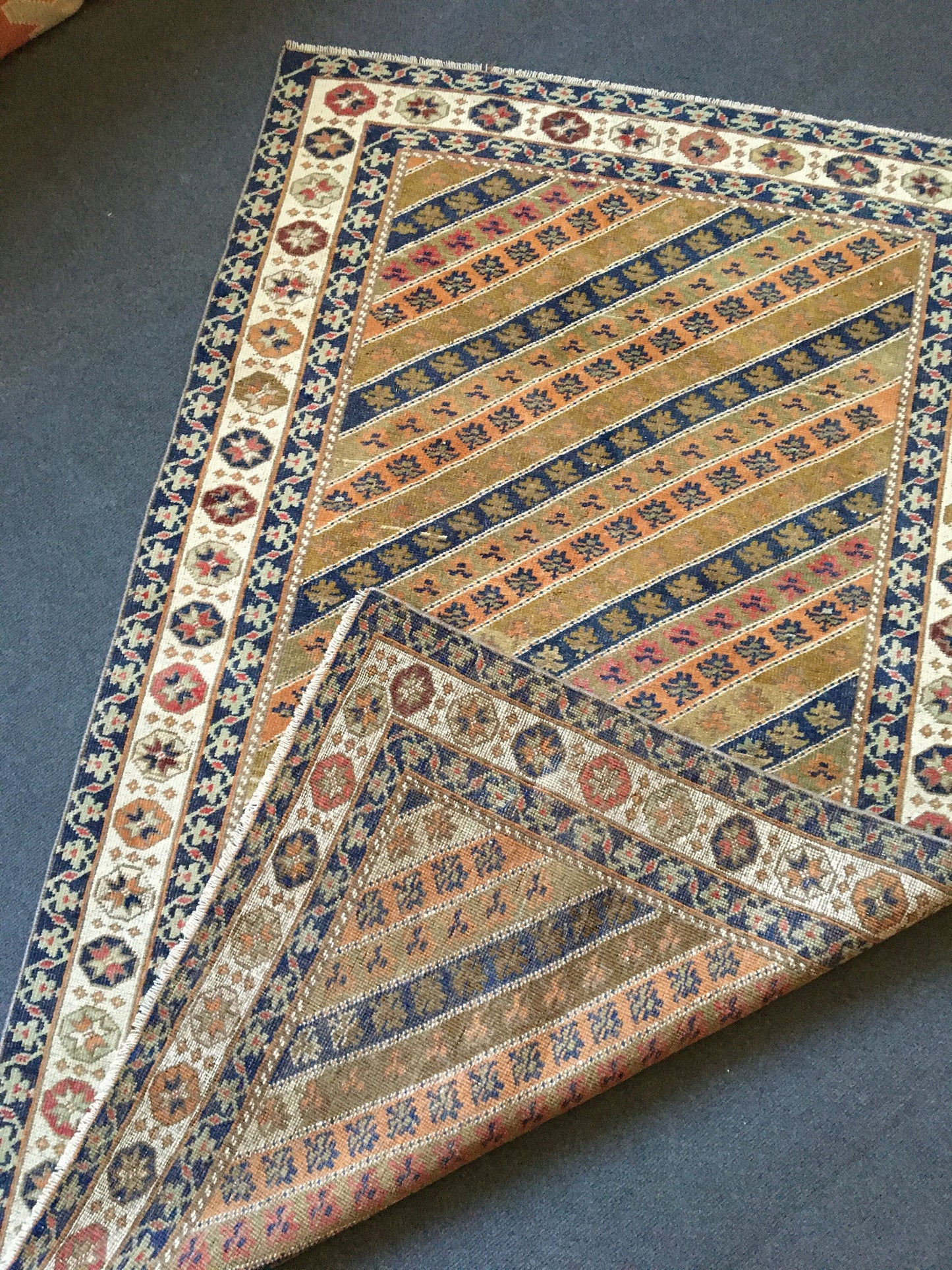 3.5 x 6 feet handmade brown large kitchen rug, living room vintage rug