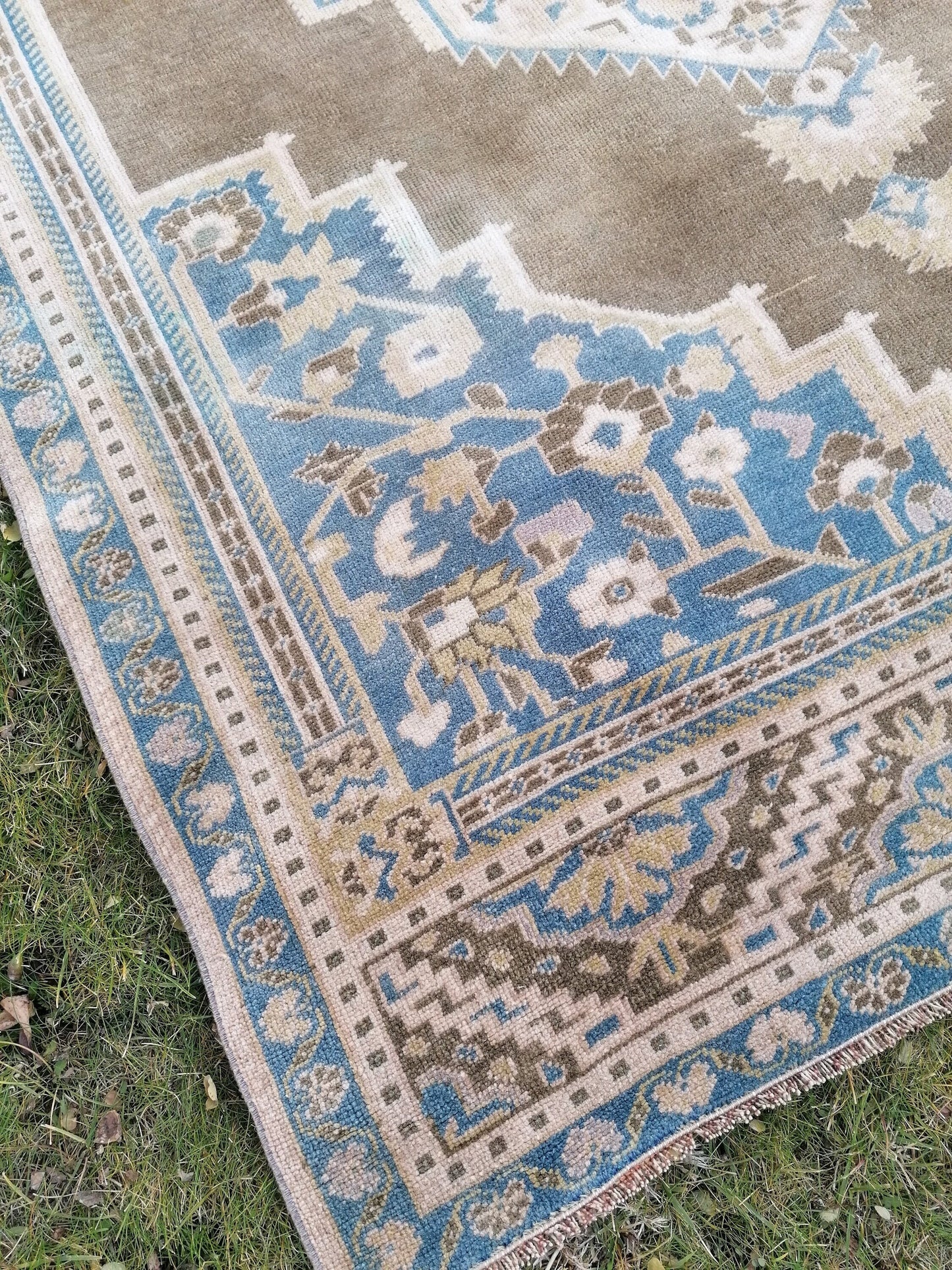 Vintage turkish rug 4.9 x 8.8 blue anatolian wool rug, are oushak rug,