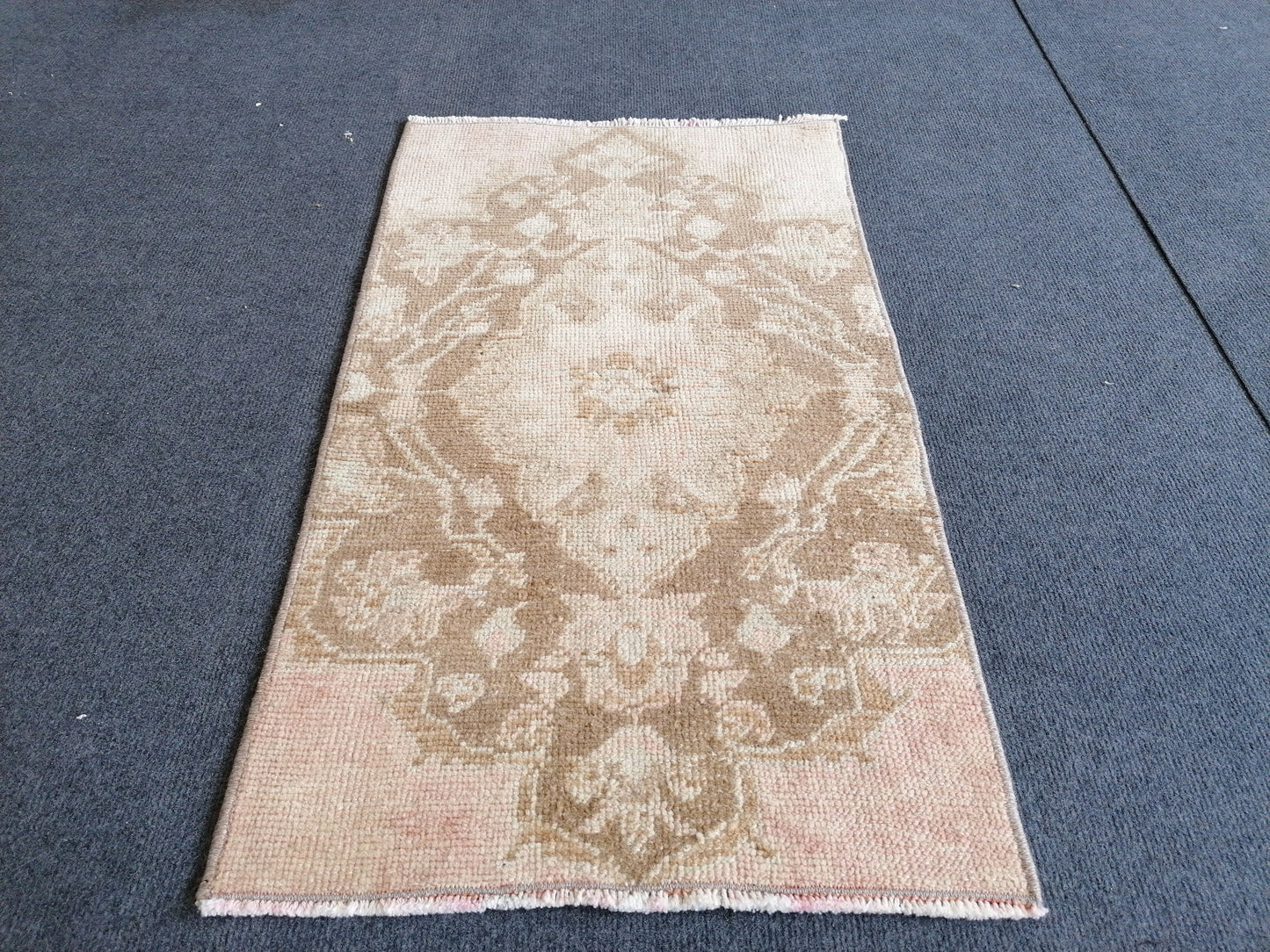 1.7 x 2.9 Oushak turkish small rug,turkish rug,oushak rug,vintage rug,kitchen rug,
